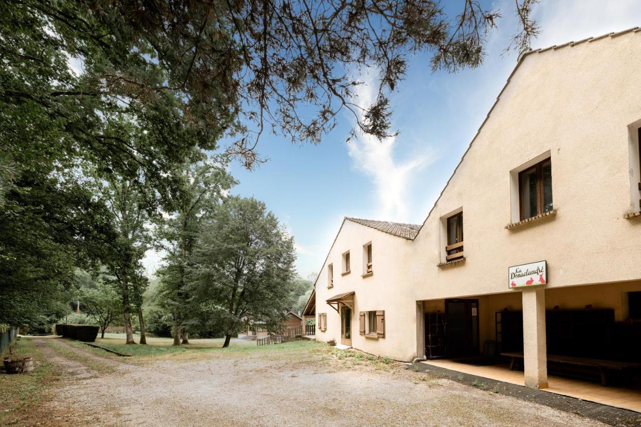 La Donaclaudre - Hebergement De Groupe En Pleine Nature, Ideal Pour Tous Vos Sejours ! 63 Couchages - 2 Grandes Salles - Salle De Jeux - Cuisine Professionnelle - Accessible Facilement - Localisation Attractive -Proche Paris & Disney Saint-Augustin  Extérieur photo