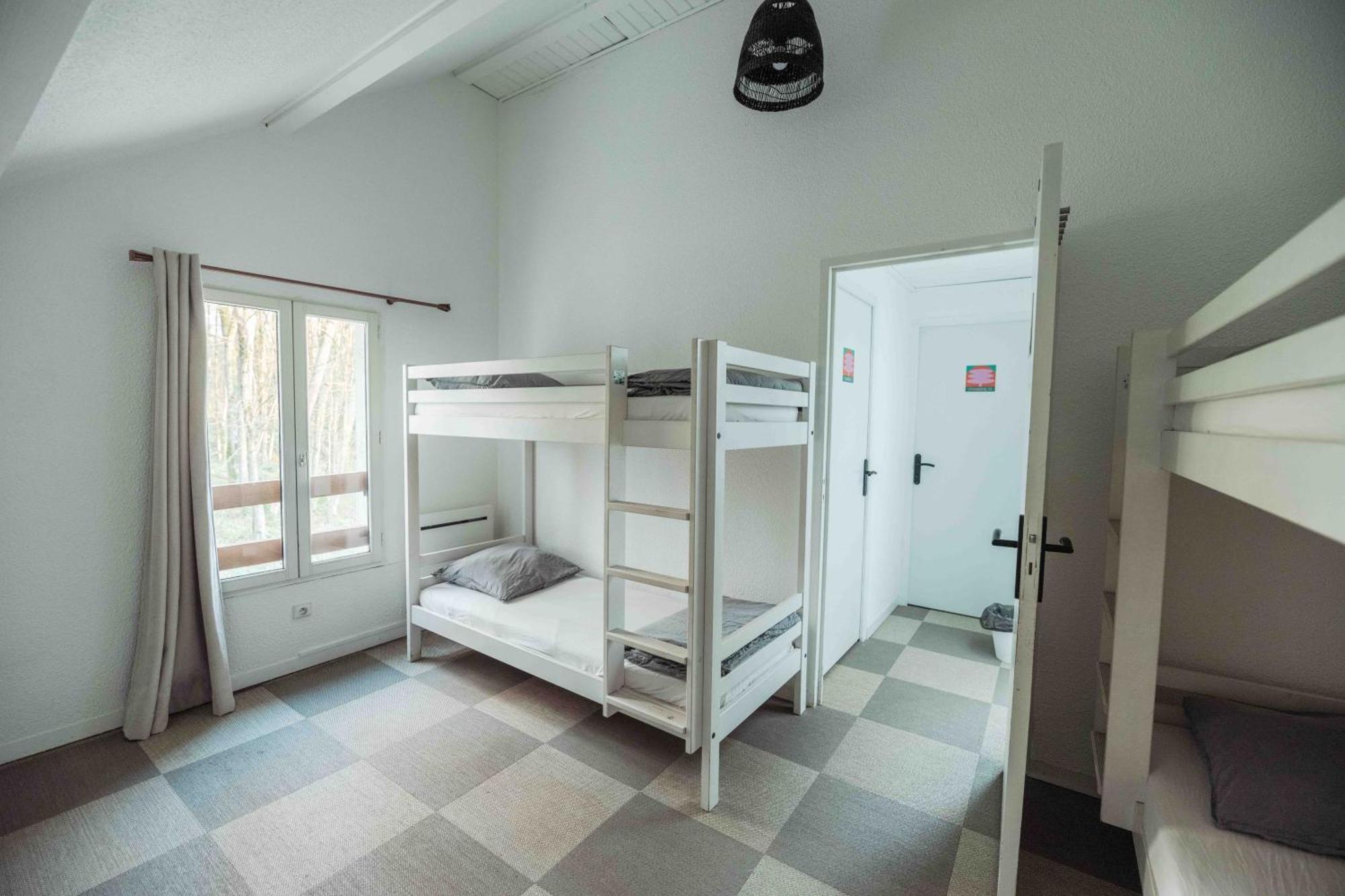 La Donaclaudre - Hebergement De Groupe En Pleine Nature, Ideal Pour Tous Vos Sejours ! 63 Couchages - 2 Grandes Salles - Salle De Jeux - Cuisine Professionnelle - Accessible Facilement - Localisation Attractive -Proche Paris & Disney Saint-Augustin  Extérieur photo